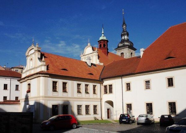 Výstava v Muzeu církevního umění plzeňské diecéze ukazuje staré poustevny a poustevníky v kraji.
