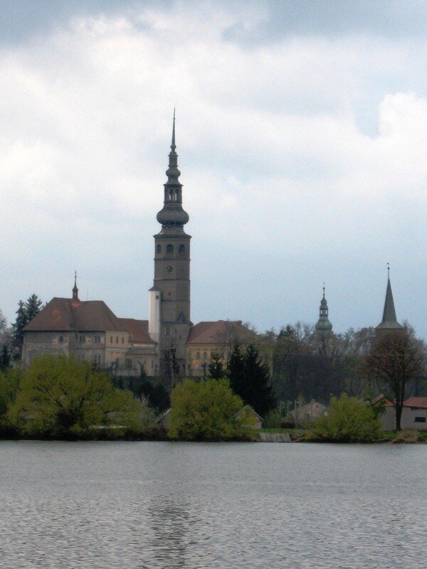 Věž má pro město naprosto zásadní význam jako dominanta Tovačova, ale i celého regionu, je na ni vidět ze všech světových stran.