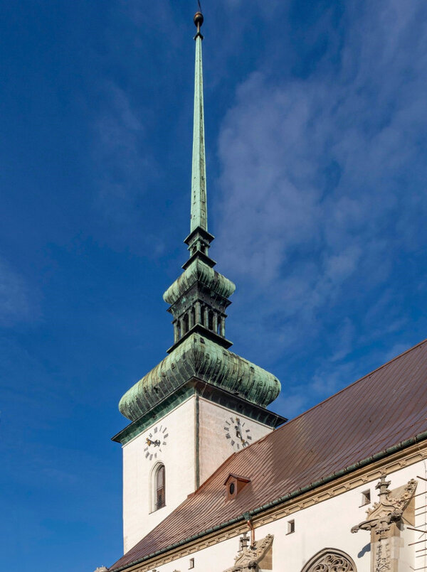 Obnovu kostela sv. Jakuba Staršího provádí vsetínská firma H&B delta.