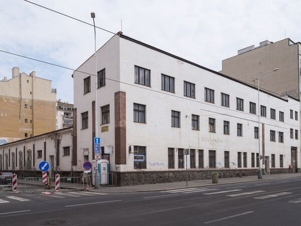 Konference se bude konat v někdejší Wendlerově a Nebrichově továrně na pletiva.