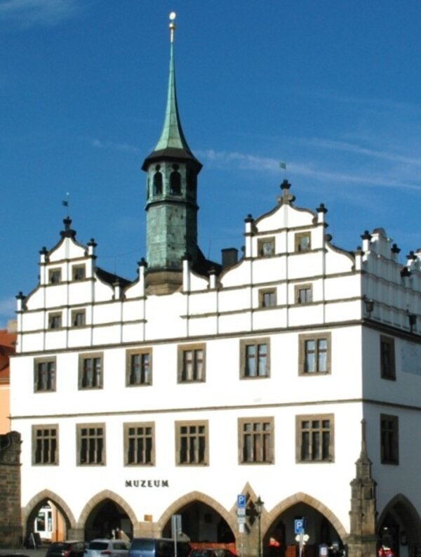 Oblastní muzeum v Litoměřicích je jednou z dominant Mírového náměstí.