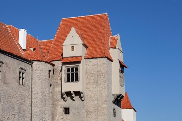 Nová střecha na renesanční věži Jelenka
