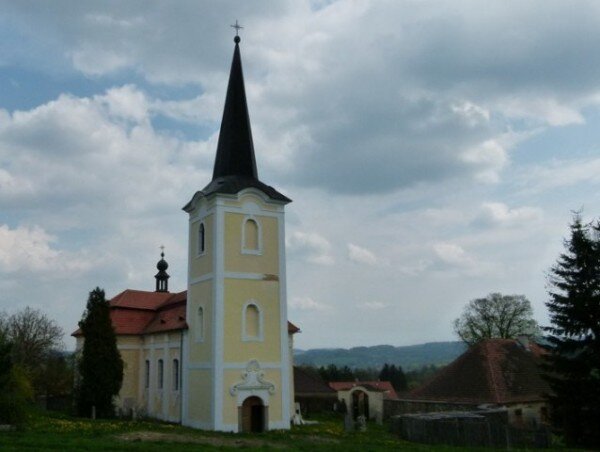 Kostel sv. Petra a Pavla v Milči