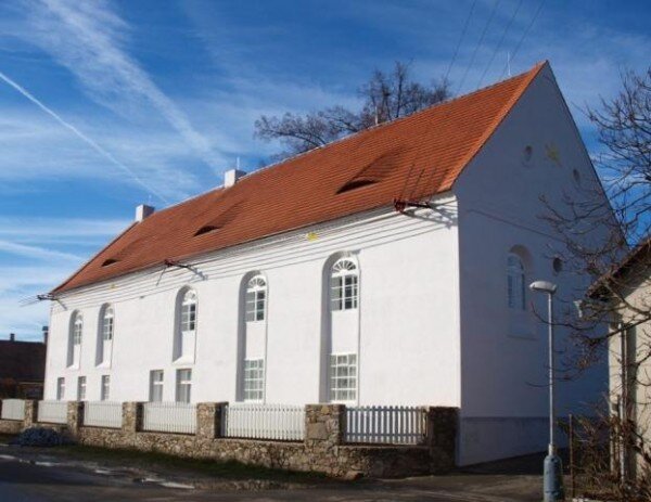 Synagoga ve Čkyni po obnově, která trvala 20 let.