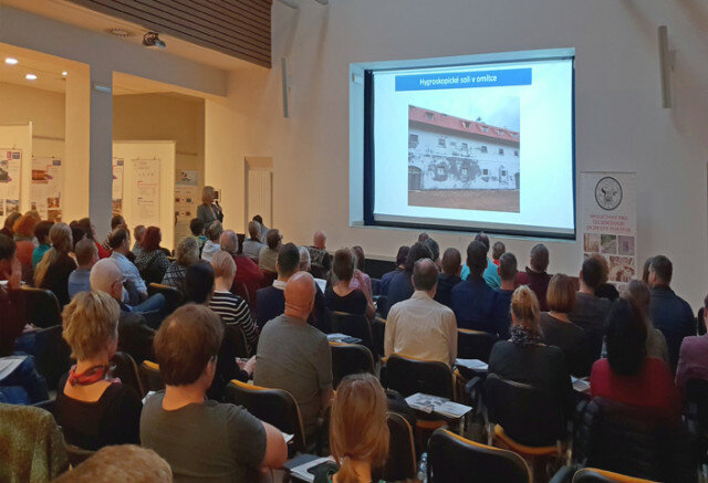 Účastníci semináře v aule domu ABF na Václavském náměstí