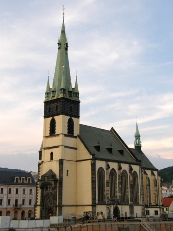 Kostel Nanebevzetí Panny Marie je dominantou Ústí nad Labem.