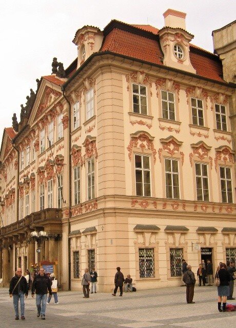 K dočasnému uzavření stálé expozice Národní galerie v paláci Kinských na Staroměstském náměstí v Praze vede snaha o úsporu nákladů.