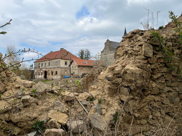 Fara s kostelem sv. Jiří