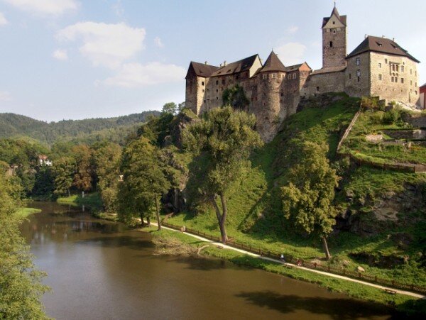 Hrad Loket je nejnavštěvovanější památkou Karlovarského kraje.