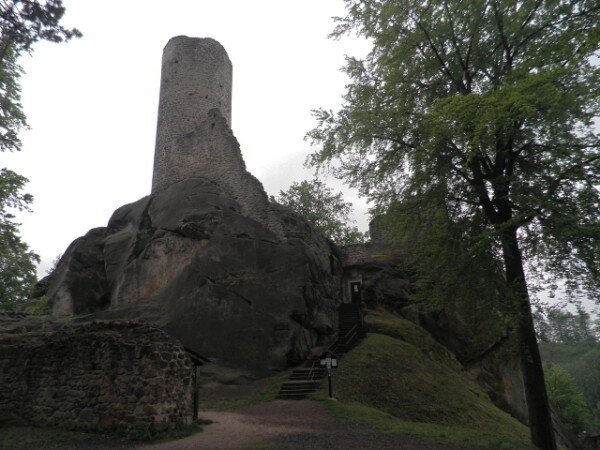 Jednou z památek, kterou nalezneme v geoparku Český ráj, je hrad Frýdštejn.