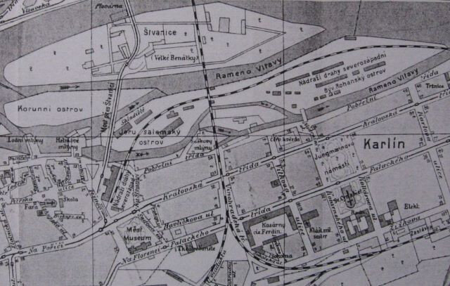 Výřez mapy Vltavy kolem roku 1910, vpravo nad Karlínem býval Rohanský ostrov.