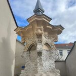 Boží muka sv. Vendelína v procesu restaurování 