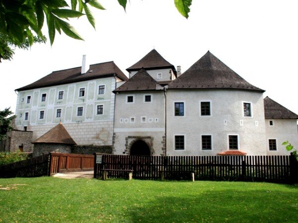 Nové Hrady lákají na speciální dětské prohlídky hradu s hraběnkou Terezií pro děti od 4 do 12 let.