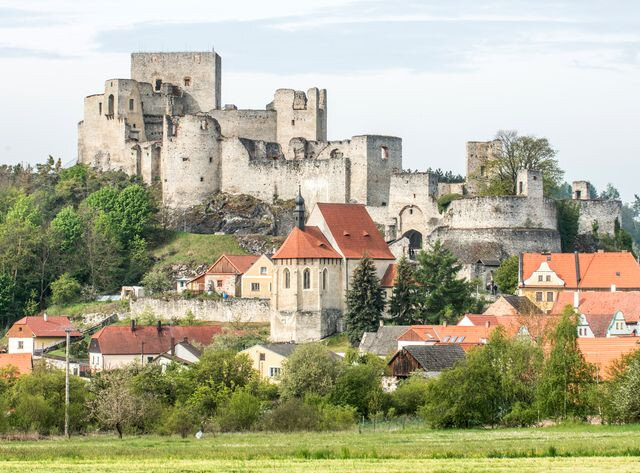 V hradní konírně připravují výstavu Víc než tisíc slov. Proměny hradu Rabí mezi lety 1900 a 2020