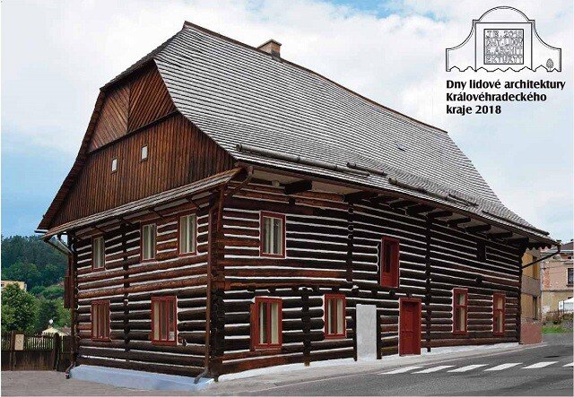 Dřevěnka je roubený patrový dům postavený kolem roku 1610.