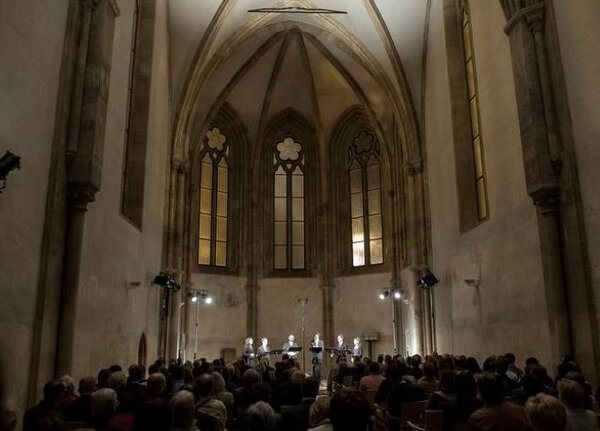 První koncert se bude konat v Anežském klášteře 10. října.