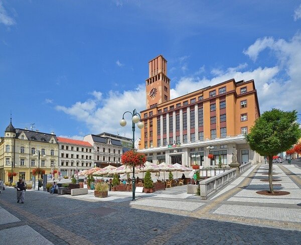 Budova radnice před rekonstrukcí fasády