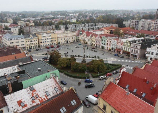Havlíčkův Brod - Havlíčkovo náměstí z věže kostela Nanebevzetí Panny Marie.