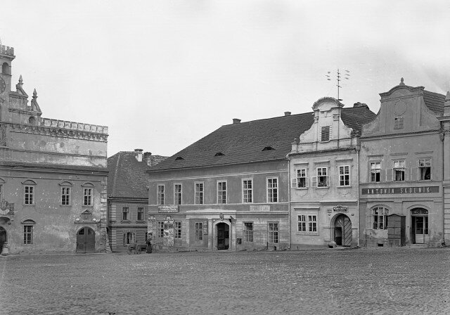 Havlíčkův (Německý) Brod, náměstí s historickou radnicí, kolem roku 1900