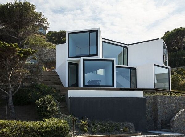 Minimalismus španělských architektů ze studia Cadaval & Solà-Morales