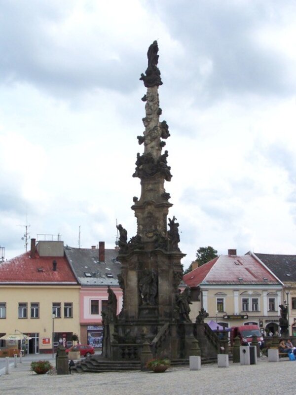 Morový sloup v Poličce patří podle odborníků k nekrásnějším v zemi.