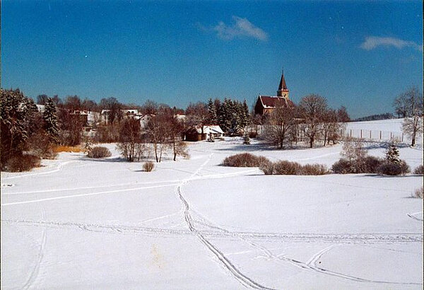 Horní Maxov. Nadace podpořila obnovu místního hřbitova.