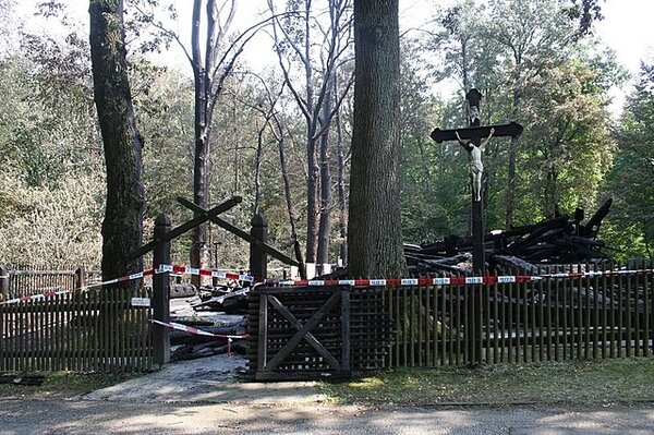 Ruiny kostela Božího těla ze 16. století v Gutech