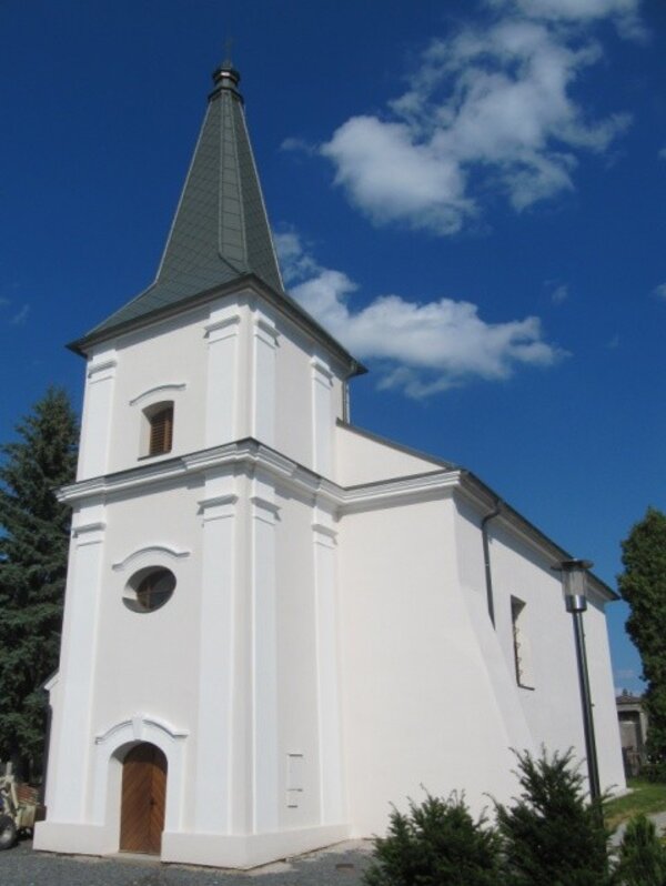 Stavbou roku 2013 se stala obnova kostela Nanebevzetí Panny Marie v místní části Uherského Hradiště - Mařatice.