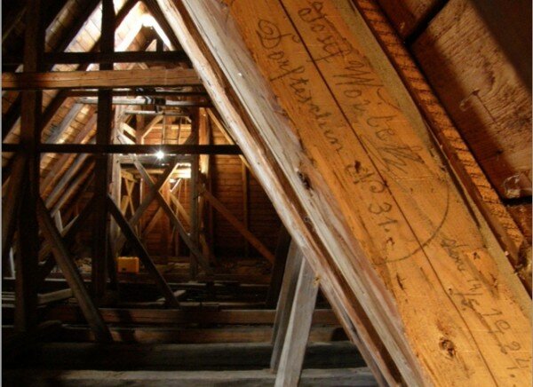 Paměť historických střech