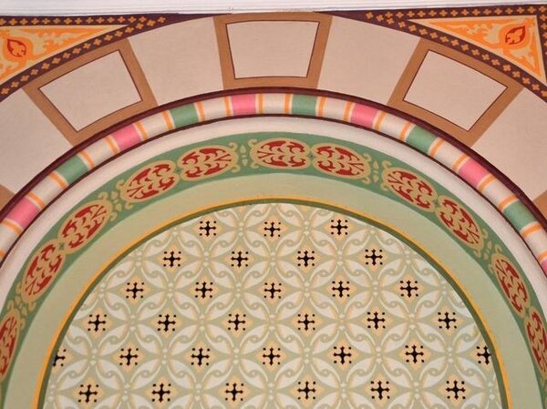 Stav po ukončení malířských prací – jižní část hlavní lodi