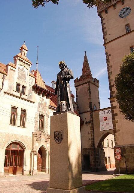 Ve Vysokém Mýtě můžete kromě historických památek navštívit až do 25. listopadu i dvě výstavy v muzeu.