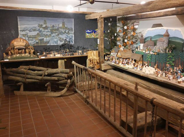 Jednou ze čtyř částí expozice vánoční výstavy jsou betlémy. 