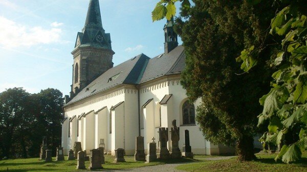 Od roku 2002 se do kostela s nejstarším dochovaným zvonem v Pojizeří investovalo 10 až 15 milionů korun.