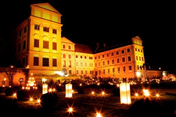 Hlavní program letošní Hradozámecké noci se bude odehrávat na zámku Jaroměřice nad Rokytnou. 