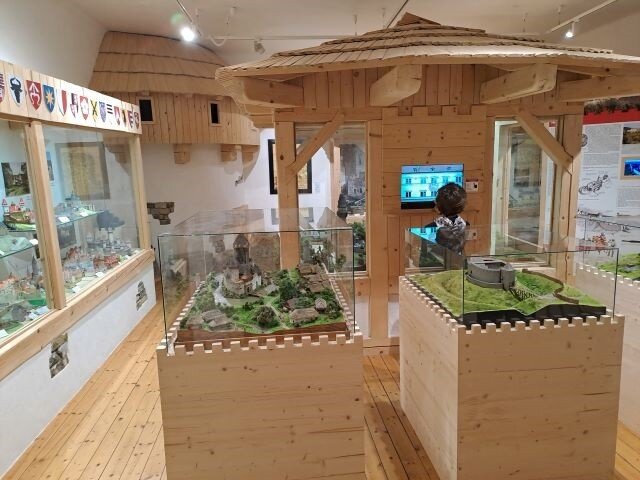 Pohled do expozice unikátního muzea Země hradů v Hukvaldech
