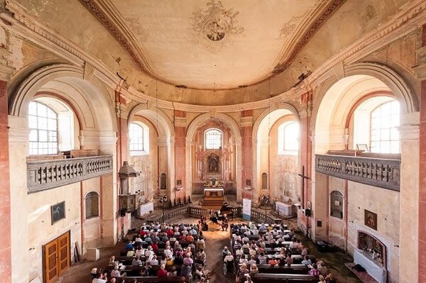 V klášterním kostele sv. Vojtěcha v Broumově se 2. září uskuteční poslední festivalový koncert.