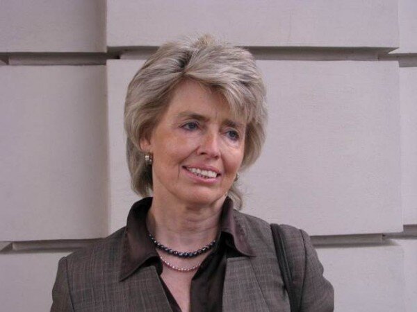 Jana Germenis Hildprandt je prezidentkou Asociace majitelů hradů a zámků. Tato organizace sdružuje více než 40 soukromých majitelů hradů a zámků z celé České republiky.