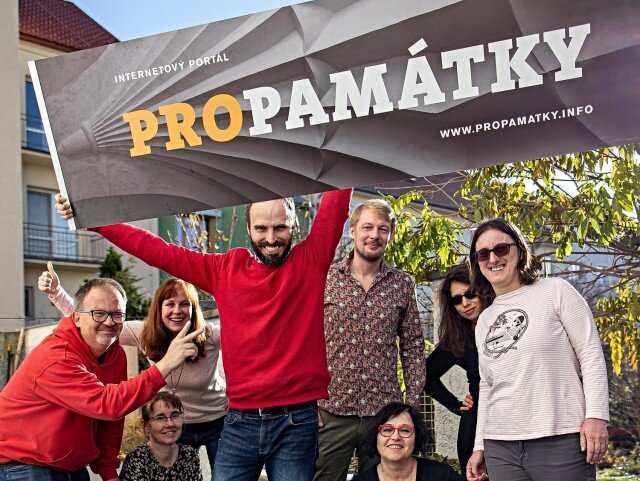 Do týmu PROPAMÁTKY hledáme šikovného fundraisera nebo šikovnou fundraiserku.