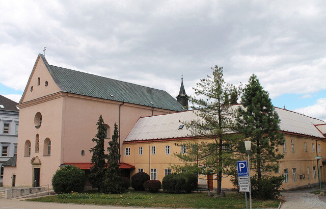 Kapucínský klášter v Chrudimi patří mezi památky, které popsal dobrovolník pro internetovou encyklopedii Wikipedie.