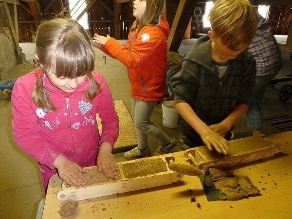 Workshop v cihelně pro žáky základní školy