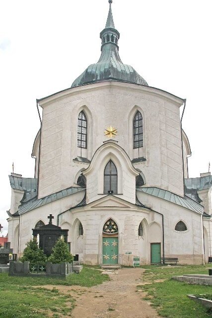 Jednou z našich památek UNESCO, kterou představí nový dokumentární cyklus Rodinné zlato, bude i poutní kostel sv. Jana Nepomuckého na Zelené hoře.
