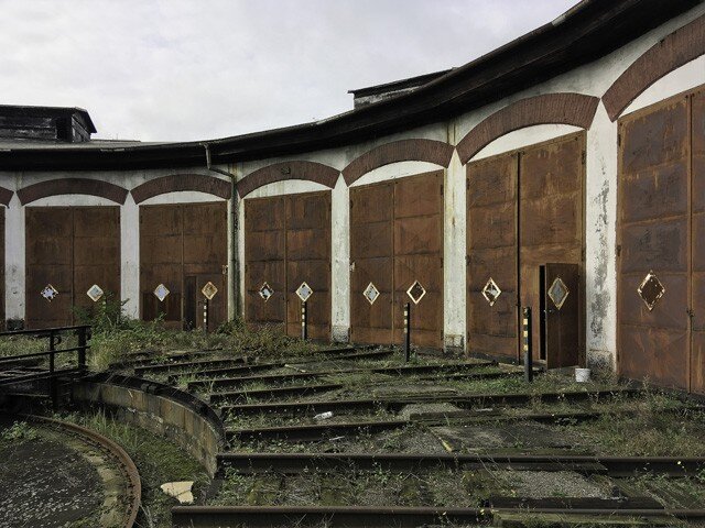 Kruhová železniční výtopna byla postavena v roce 1875.