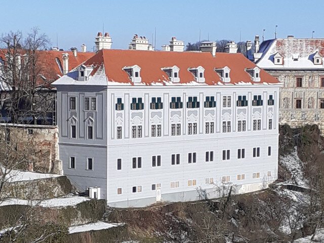 Nová fasáda mincovny připomíná vzhled z doby svého vzniku – před první polovinou 18. století.