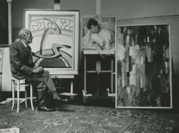 Výstava s názvem František Kupka 1871–1957 je retrospektivou, která mapuje vývoj umělcovy dráhy od symbolismu k abstrakci.