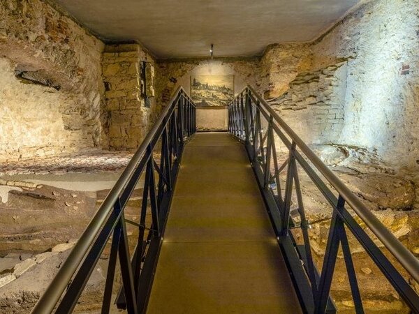 V rotundě sv. Václava na Malé Straně