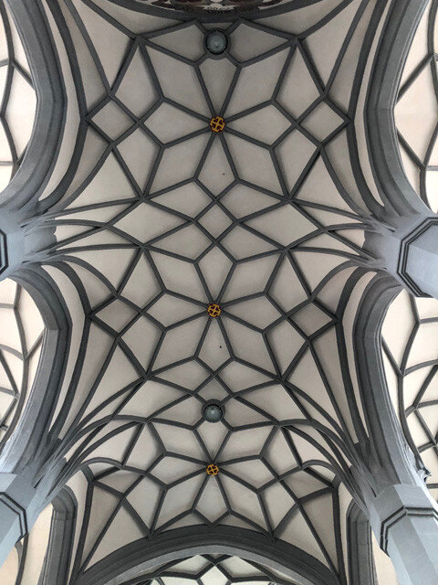 Detail obnovené výmalby svatostánku