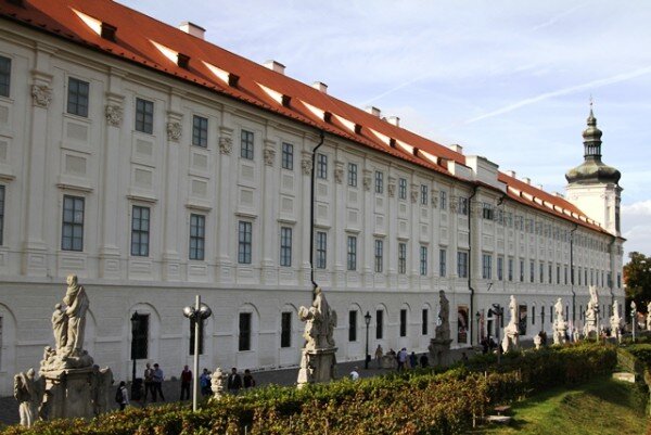 7. ročník konference Arte-fakt a 2. panelová diskuse projektu PPP PRO se koná v jezuitské koleji v Kutné Hoře.
