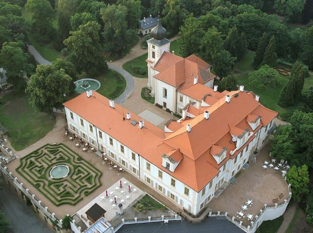 Do projektu INTO Places je zapojen také zámek Loučeň.