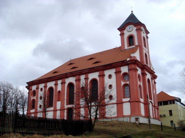 Sbírka na opravu historického zvonu Jana Viléma z roku 1658 z kostela sv. Vavřince (na snímku) bude trvat dva roky.