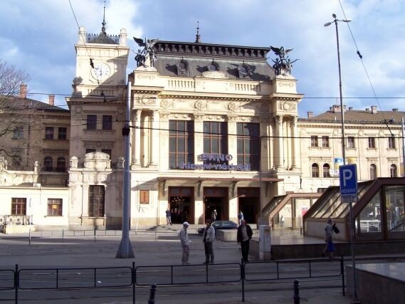Jednou z lokalit, kterou budou řešit soutěžící mladí architekti, je předpolí brněnského hlavního nádraží, které je památkově chráněno.